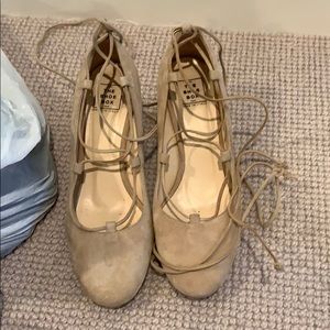 Shoebox suede lace up block heel Italian 35.5